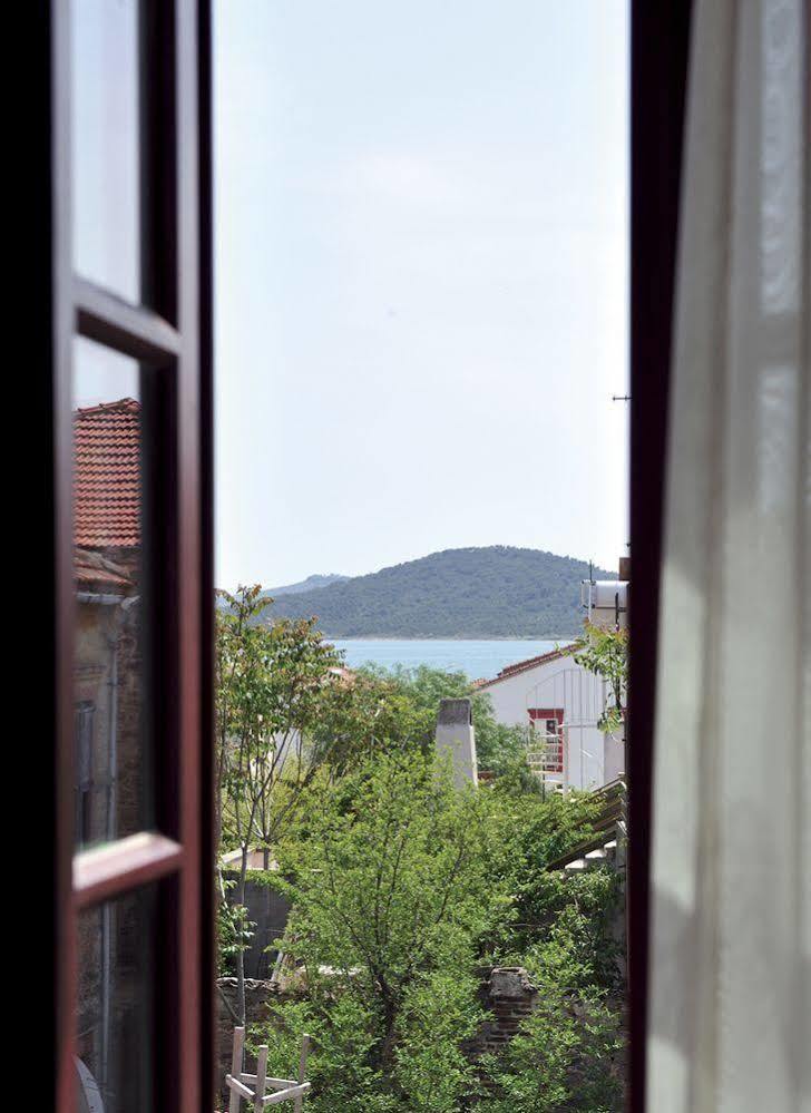 Yundantik Cunda Konaklari ไอวาลิค ภายนอก รูปภาพ